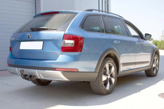 Фаркоп Aragon для Skoda Octavia A7 универсал 2013-2020. Быстросъемный крюк. Артикул E5905BS