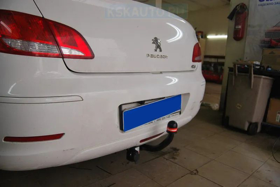 Фаркоп Oris (ранее Bosal) для Peugeot 408 2012-2022. Артикул 2557-A