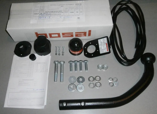 Фаркоп Oris (ранее Bosal) для Ford Focus II хэтчбек 2004-2011. Артикул 3967-A