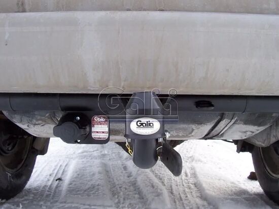 Фаркоп Galia оцинкованный для Jeep Cherokee XJ 1988-2001. Быстросъемный крюк. Артикул J005C