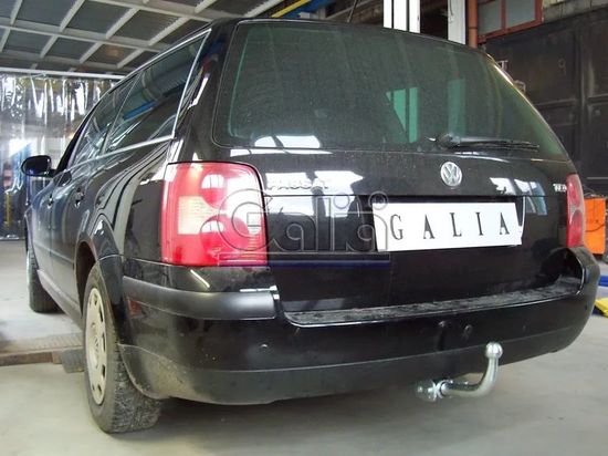 Фаркоп Galia оцинкованный для Volkswagen Golf IV седан, универсал 1996-2003. Быстросъемный крюк. Артикул S088C