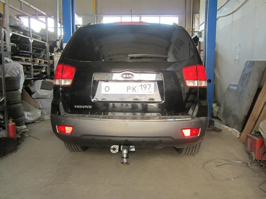 Фаркоп Bizon для Kia Mohave HM 2008-2020 (с пневмоподвеской). Быстросъемный крюк. Артикул FA 1007-E