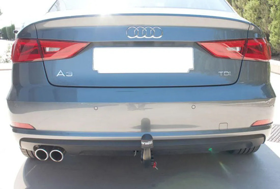 Фаркоп Aragon (быстросъемный крюк, вертикальное крепление) для Audi A3 8V седан 2012-2016. Артикул E0402DV