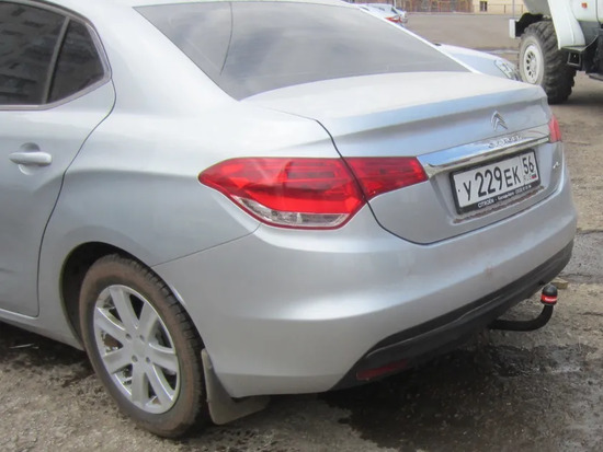 Фаркоп Oris (ранее Bosal) для Citroen C4 II седан 2013-2022. Артикул 2636-A