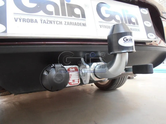 Фаркоп Galia оцинкованный для Seat Altea XL 2006-2022. Быстросъемный крюк. Артикул S092C