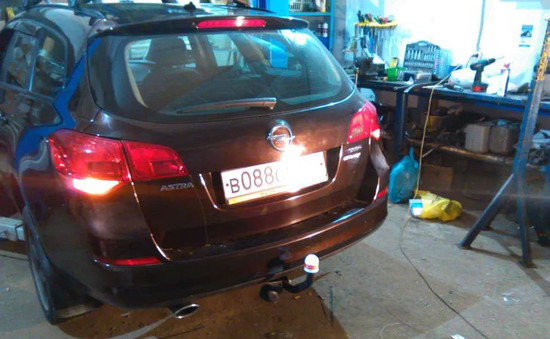 Фаркоп Трейлер для Opel Astra J универсал 2010-2015. Артикул 9930