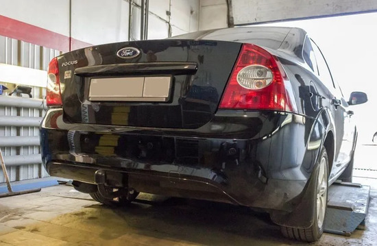 Фаркоп Oris (ранее Bosal) для Ford Focus ll седан 2005-2011. Артикул 3948-A