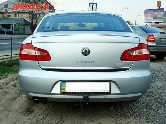 Фаркоп Imiola для Skoda Superb II седан, универсал 2008-2015. Артикул Z.013
