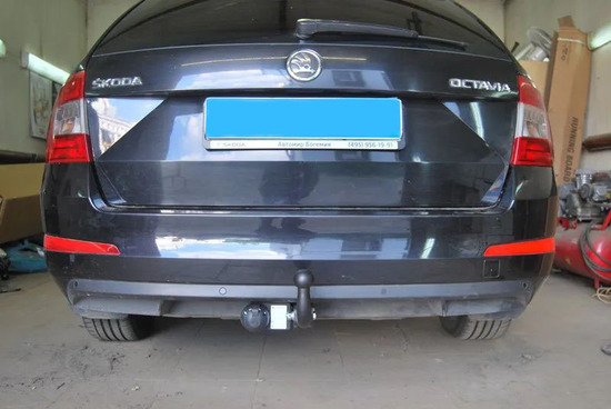 Фаркоп Steinhof для Volkswagen Golf VII хэтчбек 5-дв. 2012-2020. Артикул V-062