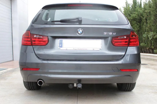 Фаркоп Aragon (быстросъемный крюк, горизонтальное крепление) для BMW 3-серия F30/31 седан, универсал (искл. М3) 2012-2022.. Артикул E0800IS