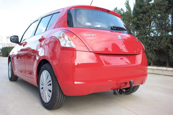 Фаркоп Aragon (быстросъемный крюк, горизонтальное крепление) для Suzuki Swift IV 2010-2022. Артикул E6107BS