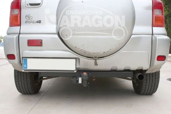 Фаркоп Aragon для Toyota RAV4 II 3/5 -дв. 2000-2006. Артикул E6405BA