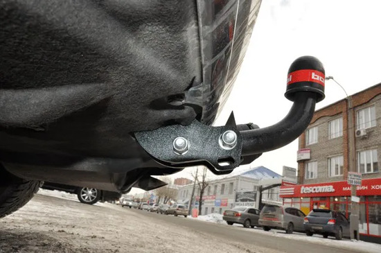Фаркоп Oris (ранее Bosal) для Toyota Avensis седан 2009-2022. Артикул 3067-A