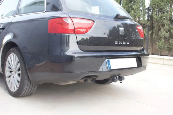 Фаркоп Aragon (быстросъемный крюк, горизонтальное крепление) для Audi A4 B6, B7 седан, универсал 2001-2008.. Артикул E0403BS