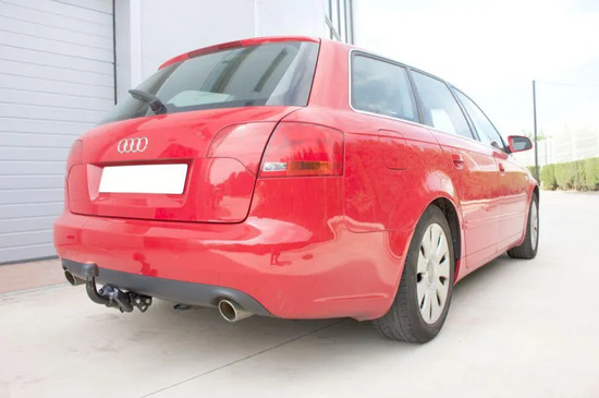 Фаркоп Aragon (быстросъемный крюк, горизонтальное крепление) для Audi A4 B6, B7 седан, универсал 2001-2008.. Артикул E0403BS