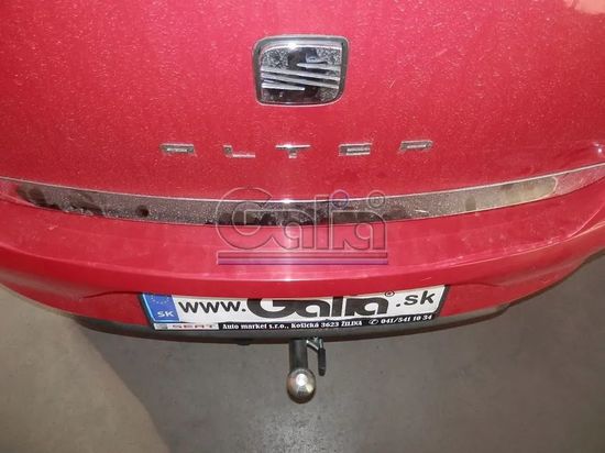 Фаркоп Galia оцинкованный для Seat Altea 2004-2022. Быстросъемный крюк. Артикул S074C