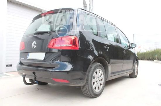 Фаркоп Aragon (быстросъемный крюк, вертикальное крепление) для Volkswagen Touran  2003-2015. Артикул E6712AV