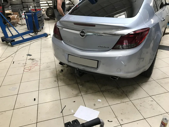 Фаркоп Auto-Hak для Opel Insignia A седан, хэтчбек, универсал 2008-2017. Артикул E 52