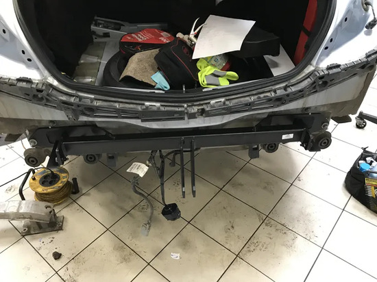 Фаркоп Auto-Hak для Opel Insignia A седан, хэтчбек, универсал 2008-2017. Артикул E 52