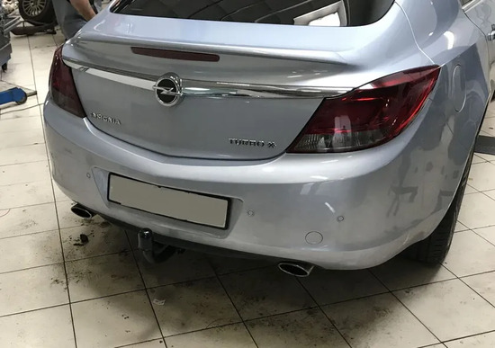 Фаркоп Auto-Hak для Opel Insignia A седан, хэтчбек, универсал 2008-2017. Артикул E 52