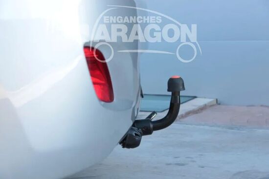 Фаркоп Aragon (быстросъемный крюк, горизонтальное крепление) для Hyundai i30 II хэтчбек 5-дв. 2011-2017. Артикул E2517AS