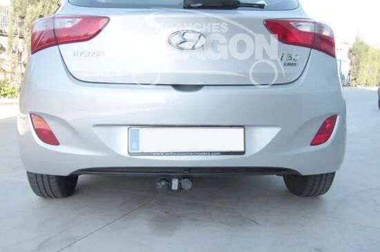 Фаркоп Aragon (быстросъемный крюк, горизонтальное крепление) для Hyundai i30 II хэтчбек 5-дв. 2011-2017. Артикул E2517AS