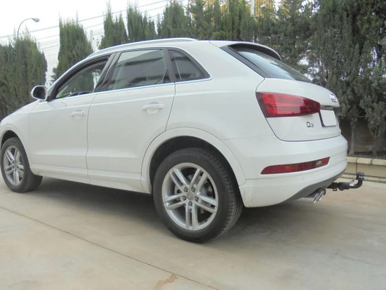 Фаркоп Aragon (быстросъемный крюк, горизонтальное крепление) для Audi Q3 I 2011-2018. Артикул E6711BS