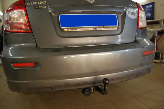 Фаркоп Auto-Hak для Suzuki SX4 I седан 2007-2013. Артикул W 27