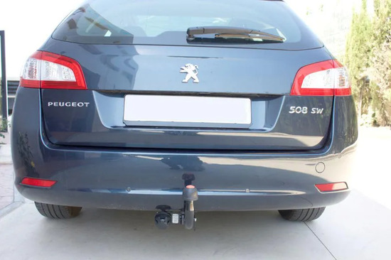 Фаркоп Aragon для Peugeot 508 универсал 2011-2022. Артикул E1217BA