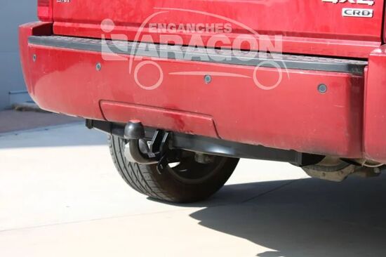 Фаркоп Aragon для Jeep Cherokee KK (Cherokee в России, Liberty в США) 2007-2011. Артикул E1701AA