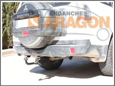 Фаркоп Aragon (быстросъемный крюк, горизонтальное крепление) для Mitsubishi Montero III 3-дв. 2010-2022.. Артикул E4200DS