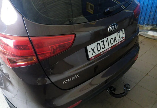 Фаркоп Brink (Thule) для Kia Ceed II JD универсал 2012-2018. Быстросъемный крюк. Артикул 561100