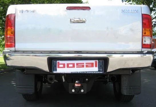 Фаркоп Bosal для Toyota Hilux VII Pick-up с подножкой (только 4x4) 2005-2015. Фланцевое крепление. Артикул 044-842