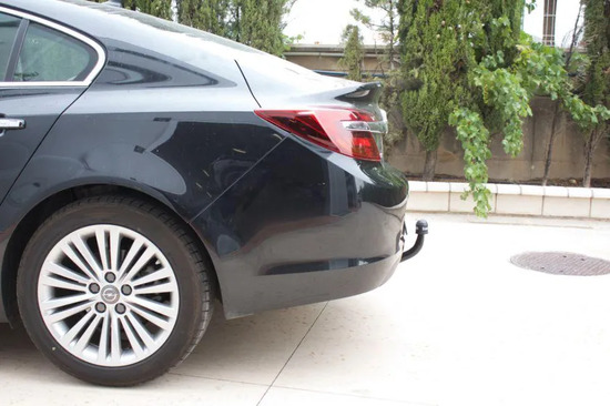 Фаркоп Aragon для Saab 9-5 II 2010-2012. Артикул E4521AV