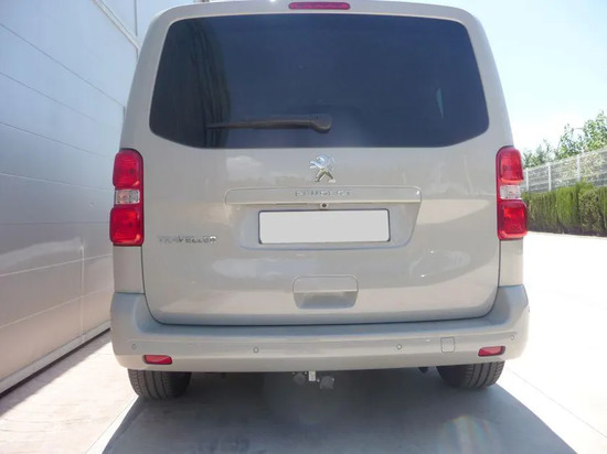 Фаркоп Aragon (быстросъемный крюк, горизонтальное крепление) для Peugeot Traveller 2016-2022. Артикул E4729AS