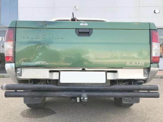 Фаркоп Aragon для Nissan Navara D22 1999-2002. Артикул E4404AA