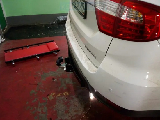Фаркоп Лидер-Плюс для Toyota Fortuner I 2005-2015. Фланцевое крепление. Артикул T122-F