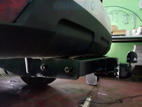 Фаркоп Лидер-Плюс для Toyota Fortuner I 2005-2015. Фланцевое крепление. Артикул T122-F