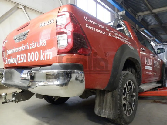 Фаркоп Galia оцинкованный для Toyota Hilux VIII Pick Up 2015-2022. Артикул T078A