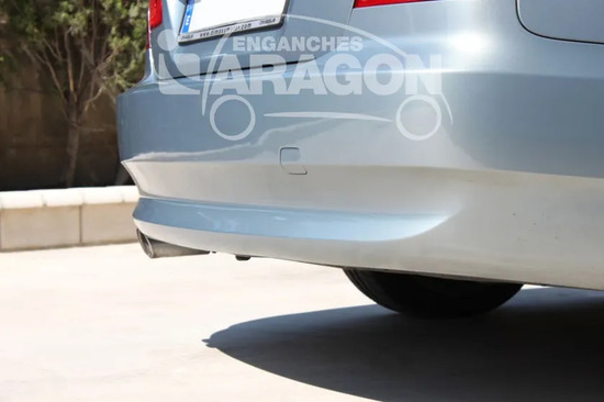 Фаркоп Aragon (быстросъемный крюк, вертикальное крепление) для BMW 1-серия E87/88 2004-2013.. Артикул E0800GV