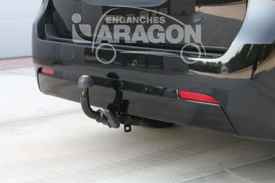 Фаркоп Aragon (быстросъемный крюк, горизонтальное крепление) для Saab 9-3 II универсал 2002-2012.. Артикул E5500BS