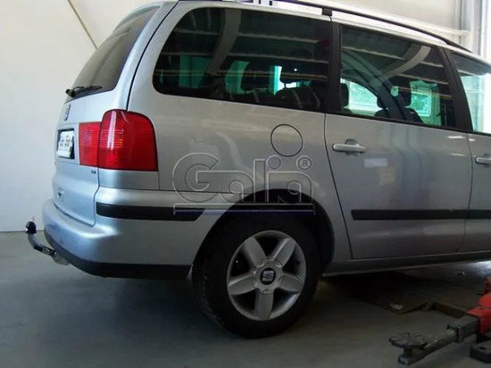Фаркоп Galia оцинкованный для Seat Alhambra I 2/4WD 2000-2010. Быстросъемный крюк. Артикул F104C