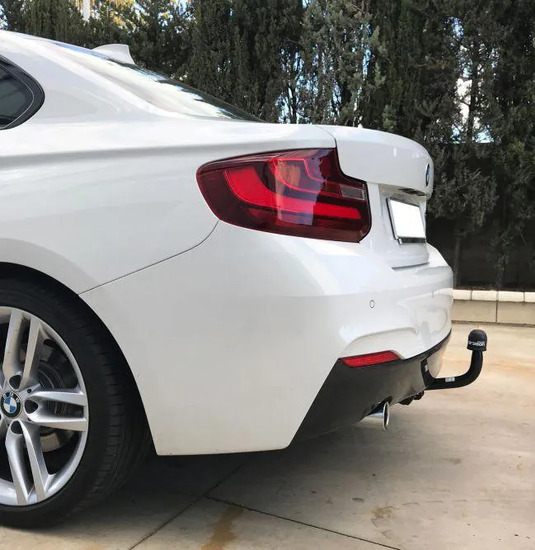 Фаркоп Aragon для BMW 2-серия Coupe F22 2014-2022. Быстросъемный крюк. Артикул E0804BA