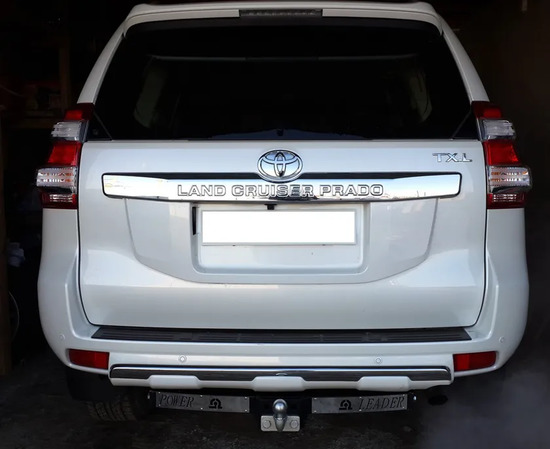 Фаркоп Лидер-Плюс для Toyota Land Cruiser Prado 150 2009-2022 (с накладкой из нерж. стали). Фланцевое крепление. Артикул T113-F(N)