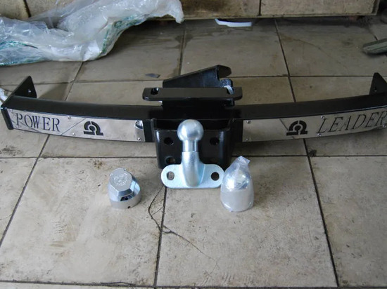 Фаркоп Лидер-Плюс для Toyota Land Cruiser Prado 150 2009-2022 (с накладкой из нерж. стали). Фланцевое крепление. Артикул T113-F(N)