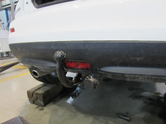 Фаркоп Oris (ранее Bosal) для Nissan Juke I рестайлинг 4WD 2014-2019. Артикул 4372-A