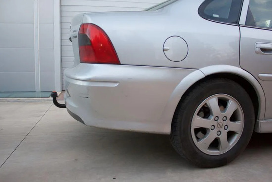 Фаркоп Aragon для Opel Vectra B хэтчбек 1995-2002. Артикул E4505DA
