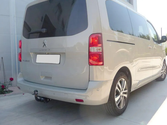 Фаркоп Aragon (быстросъемный крюк, горизонтальное крепление) для Peugeot Expert III 2016-2022. Артикул E4729AS