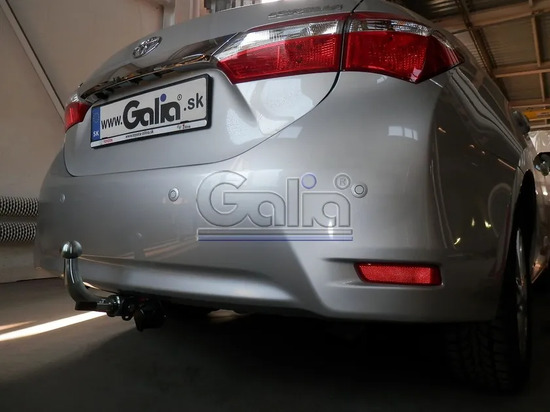 Фаркоп Galia оцинкованный для Toyota Corolla E180/E170 седан 2013-2019. Быстросъемный крюк. Артикул T064C