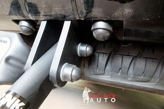 Фаркоп Brink (Thule) для Lexus LX 450d 2015-2022. Артикул 424500